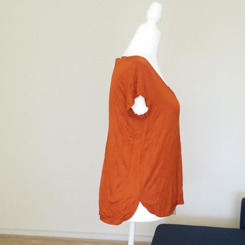 Orange tee - Picture 2 of 6